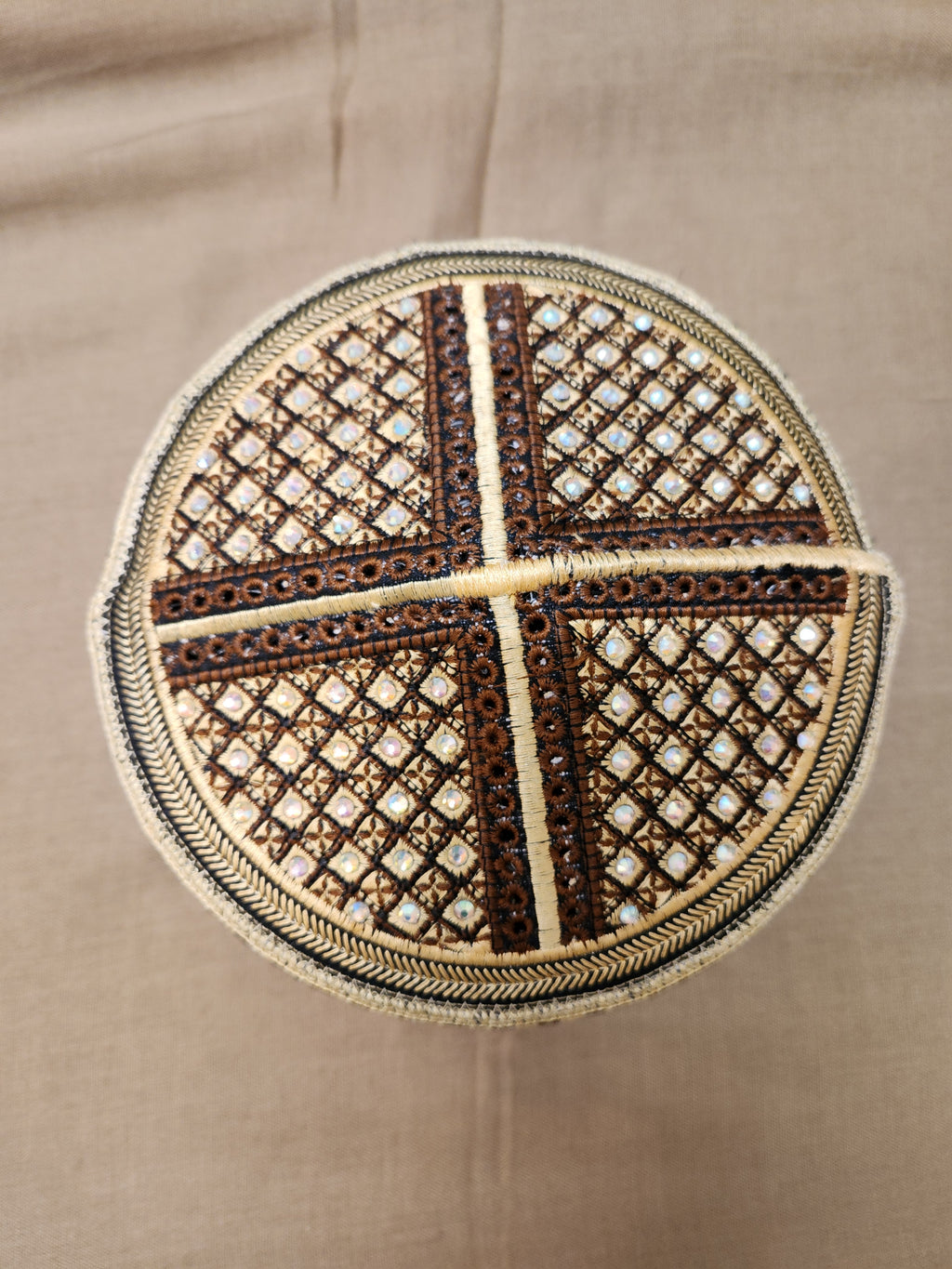 👉Elegant Muslim Stone Prayer Cap – Timeless Comfort & Style👈
