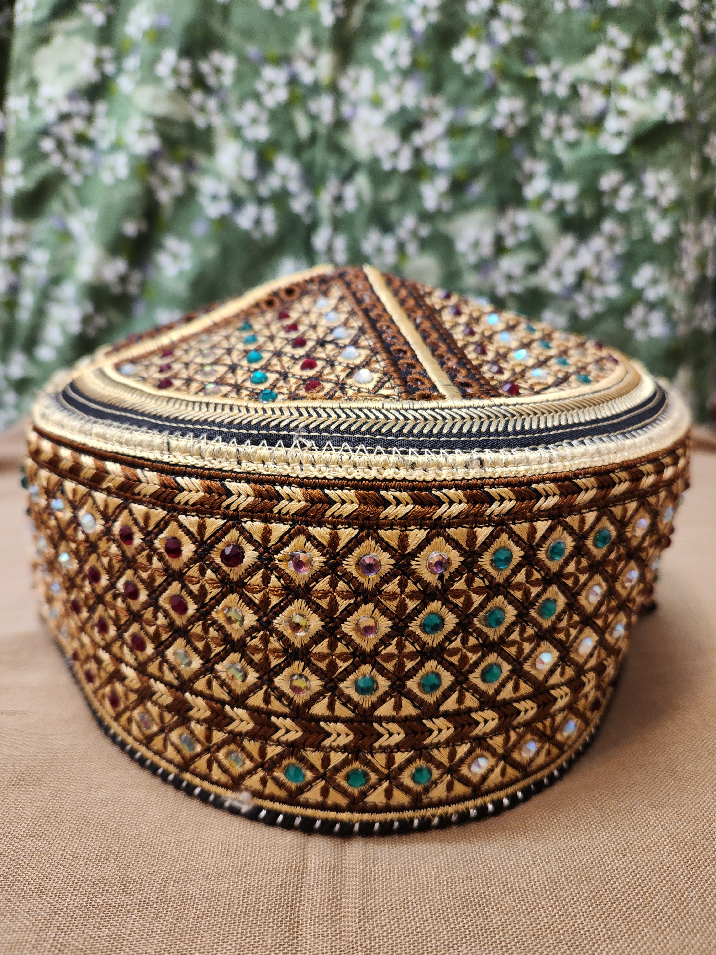 👉Elegant Muslim Stone Prayer Cap – Timeless Comfort & Style👈
