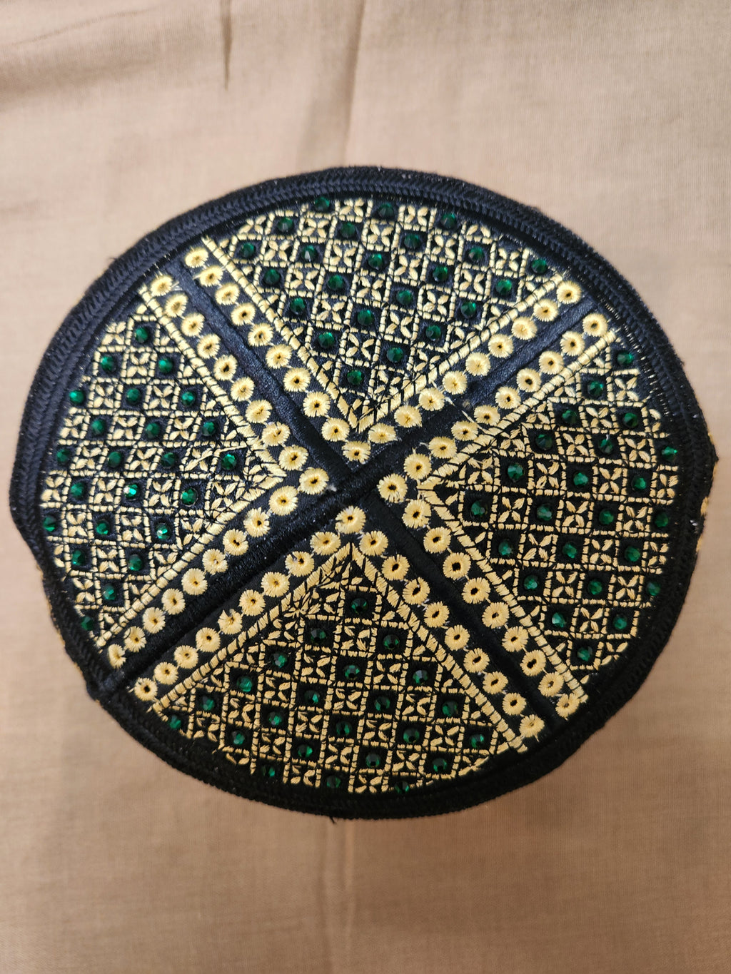 👉Elegant Muslim Stone Prayer Cap – Timeless Comfort & Style👈