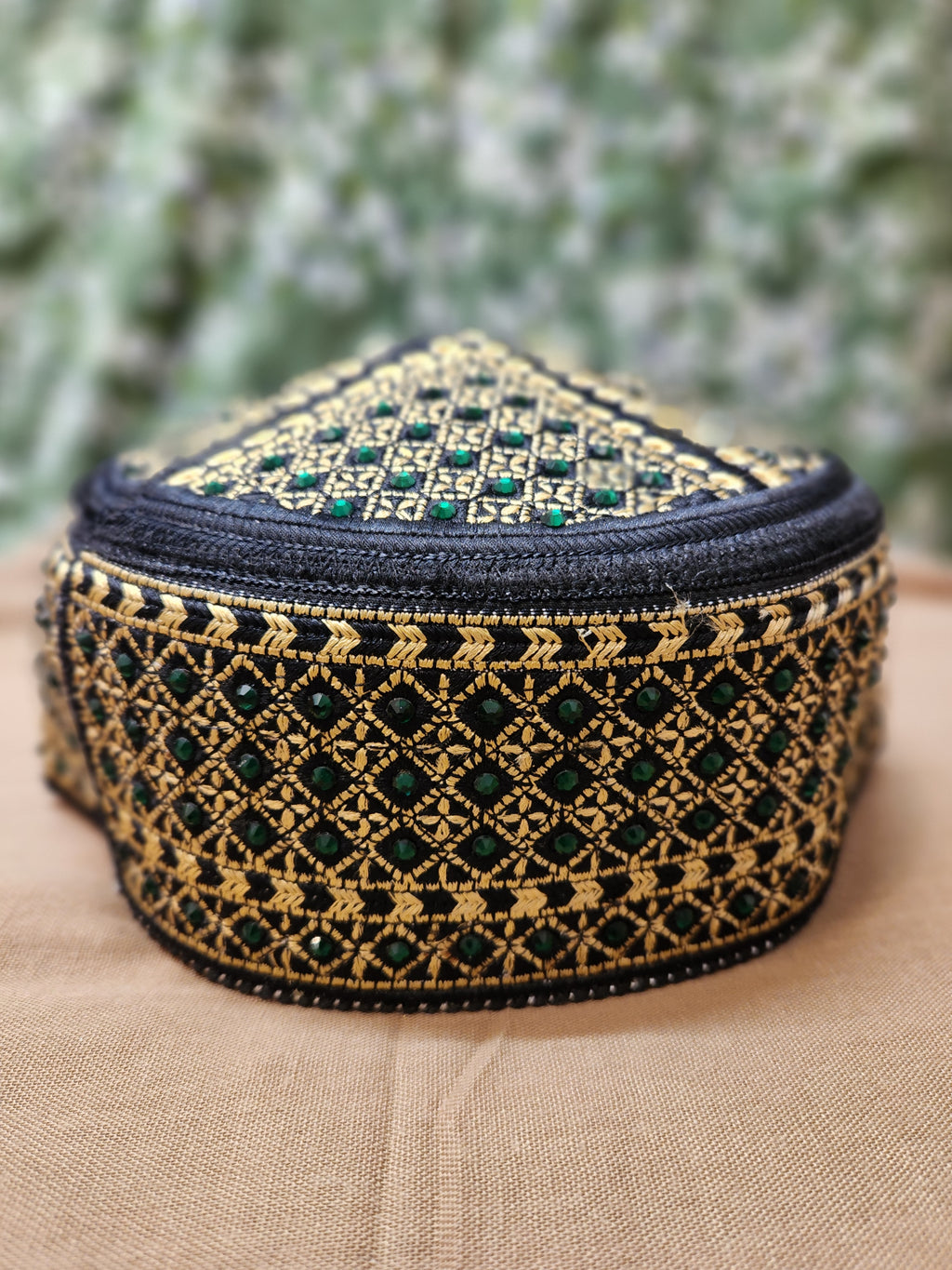 👉Elegant Muslim Stone Prayer Cap – Timeless Comfort & Style👈