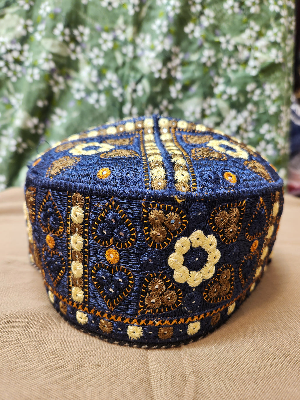 👉Premium Sequin-Embroidered Muslim Cap👈